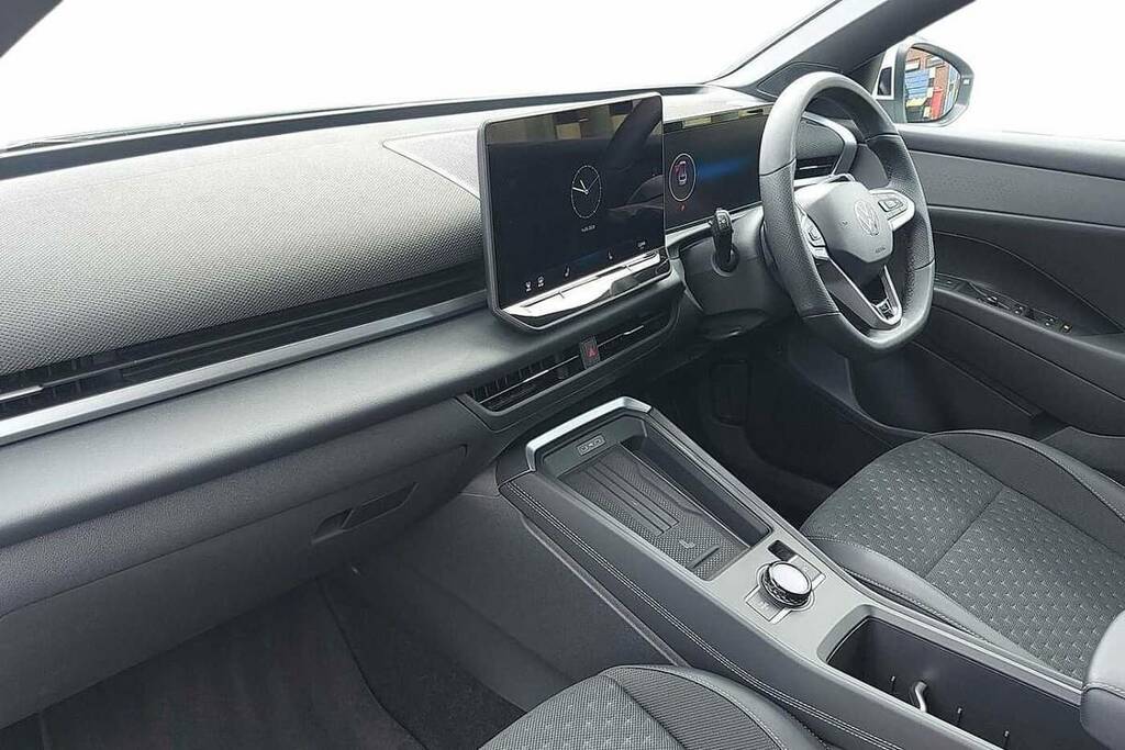 Volkswagen T-Roc 1.5 Etsi 150 R-line Dsg BT26HVB White #2