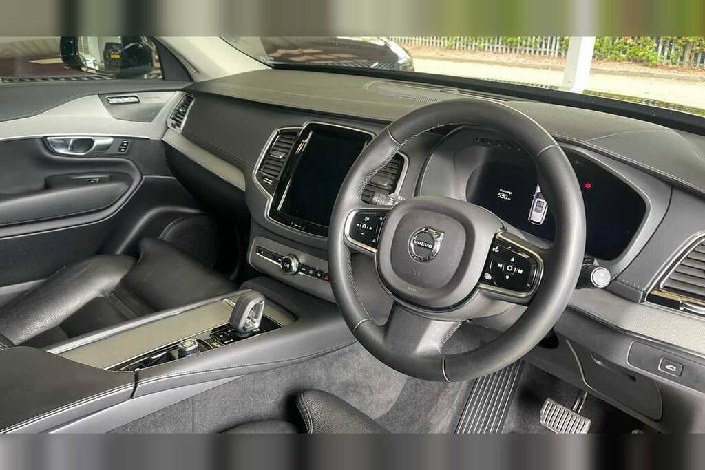 Volvo XC90 2.0 B5d 235 Plus Dark Awd Geartronic YY72NGX Black #4