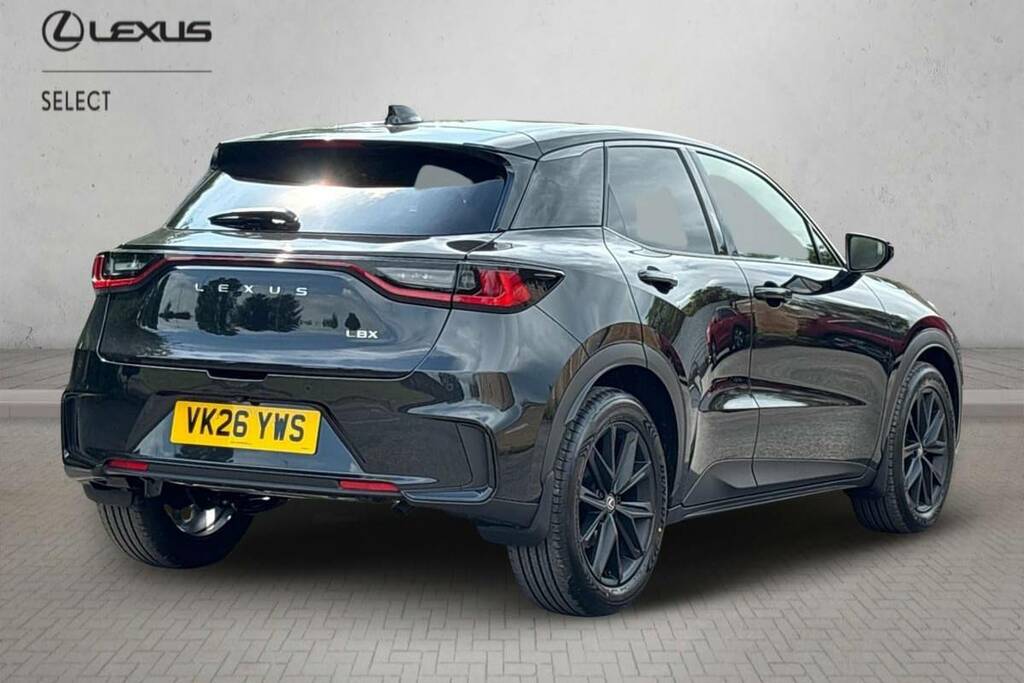 Lexus LBX 1.5 Vibrant Edition E-cvt #2