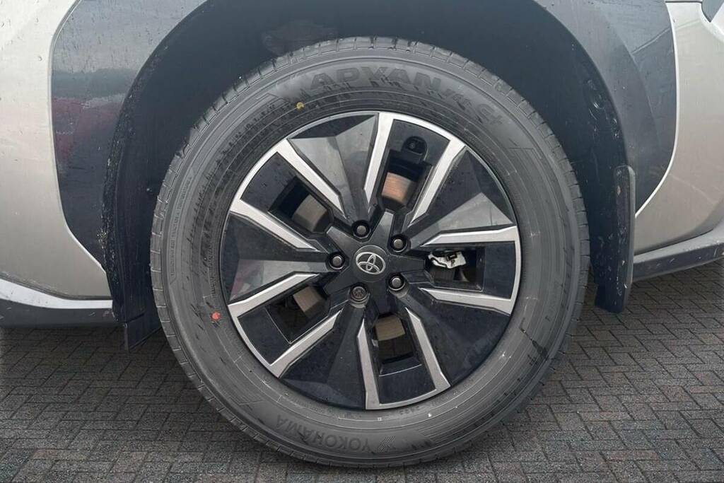 Toyota bZ4X 165Kw Design 73Kwh BT75FXB #6
