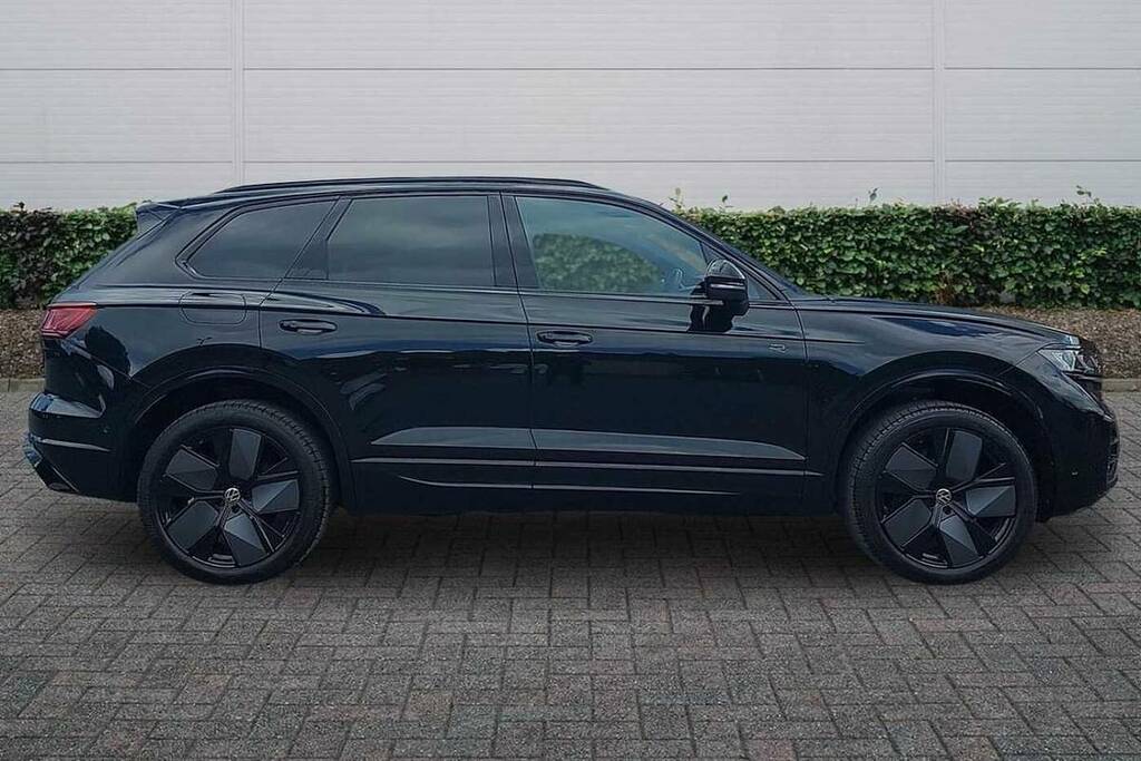 Volkswagen Touareg 3.0 V6 Tdi 4Motion 286 Black Edition Tip Black #4