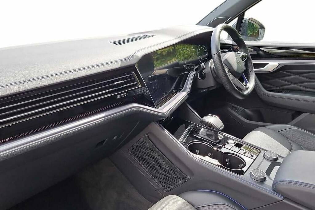 Volkswagen Touareg 3.0 V6 Tsi Ehybrid 4Motion R Tip Black #2