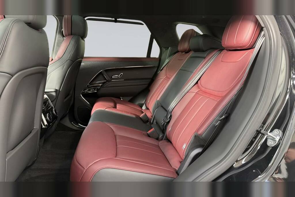 Land Rover Range Rover Sport 3.0 D350 BJ26SXD Black #4
