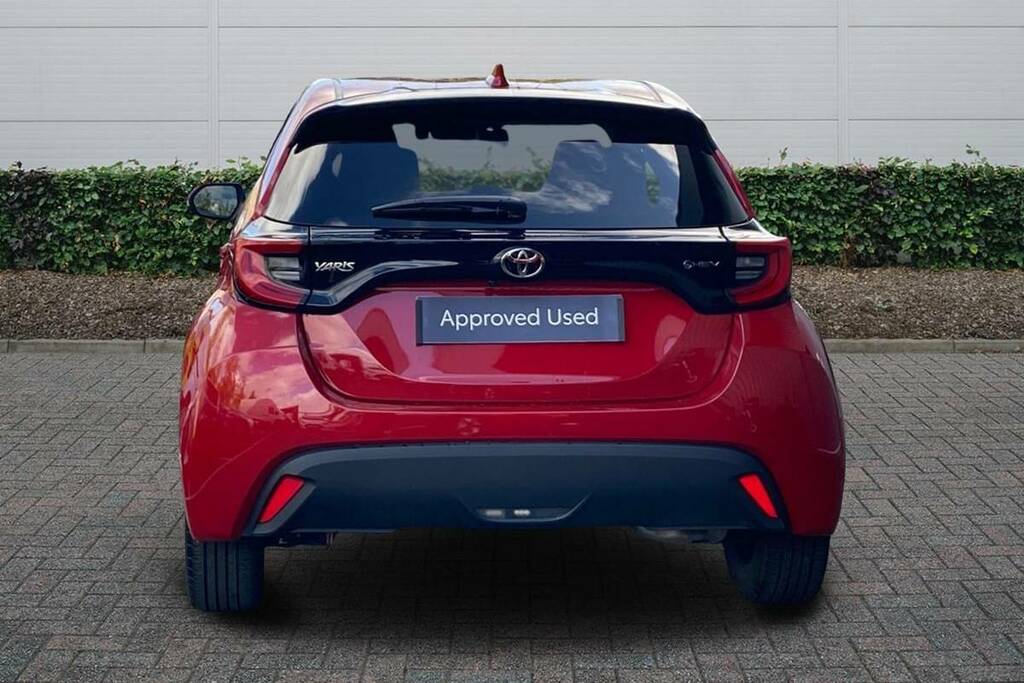 Toyota Yaris 1.5 Hybrid Design Cvt WR24YPW #4