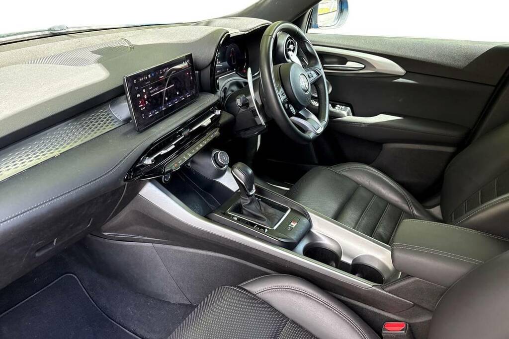 Alfa Romeo Tonale Veloce Green #27