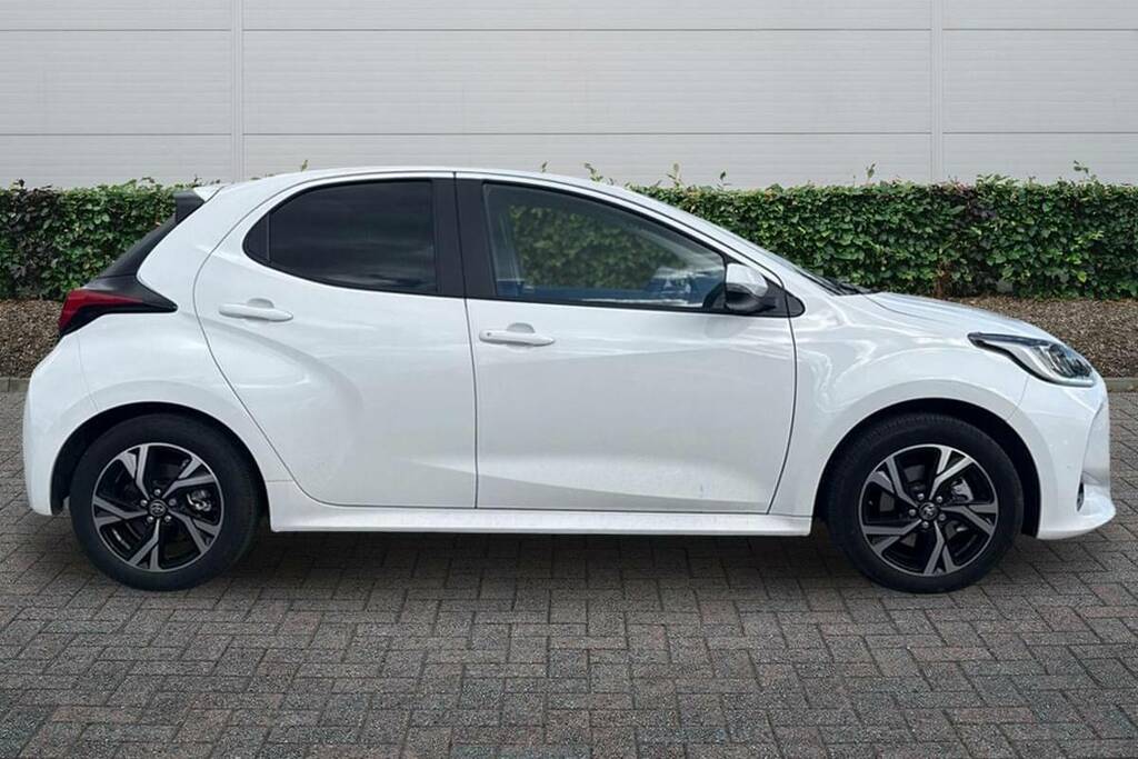 Toyota Yaris 1.5 Hybrid Design Cvt BJ75XYN #5