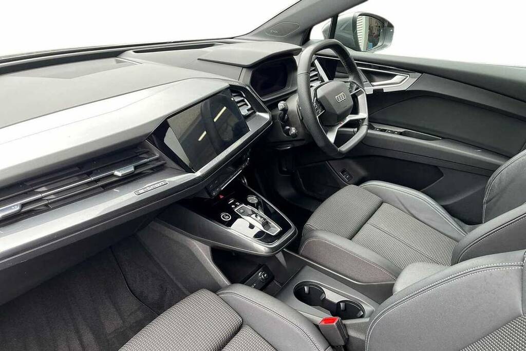 Audi Q4 E Tron 150Kw 40 82Kwh S Line Grey #2