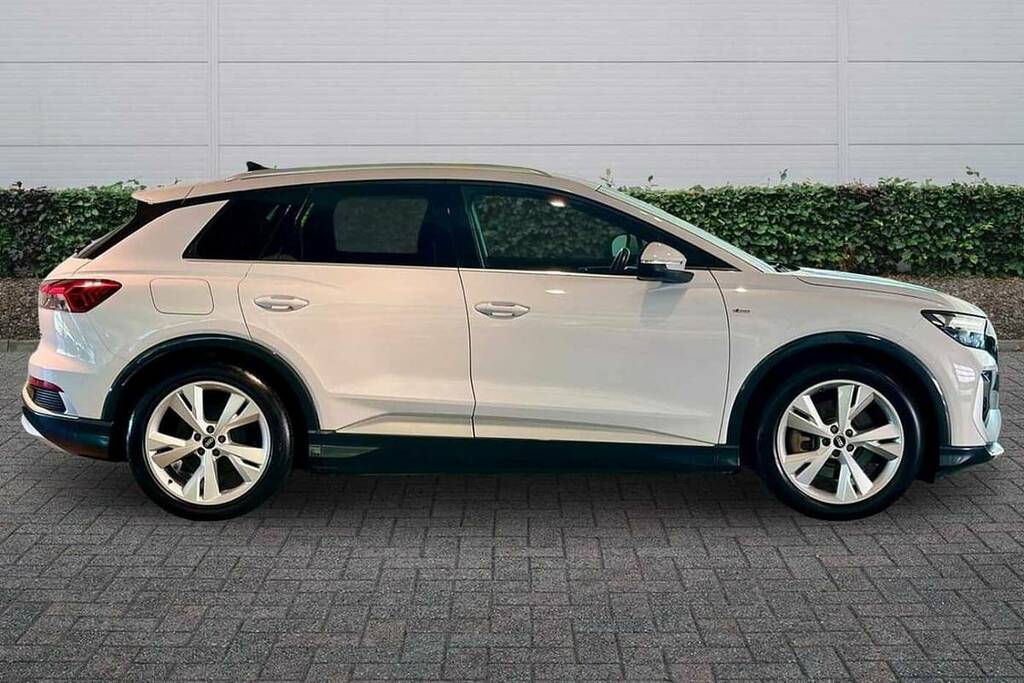 Audi Q4 E Tron 150Kw 40 82Kwh S Line White #4