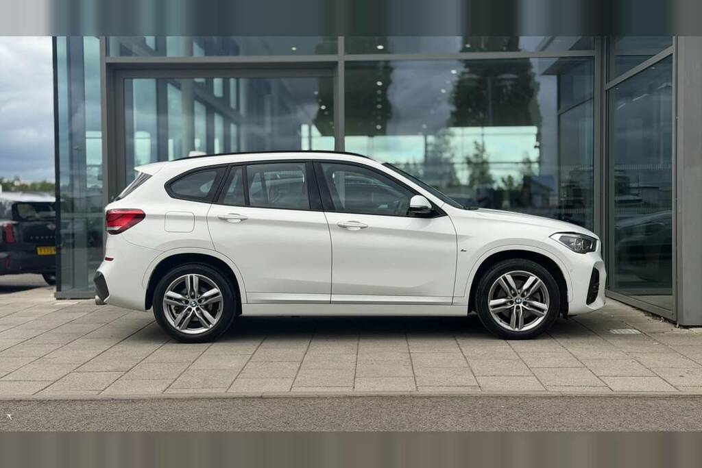BMW X1 Xdrive 20I M Sport Step AU20ZSP White #3