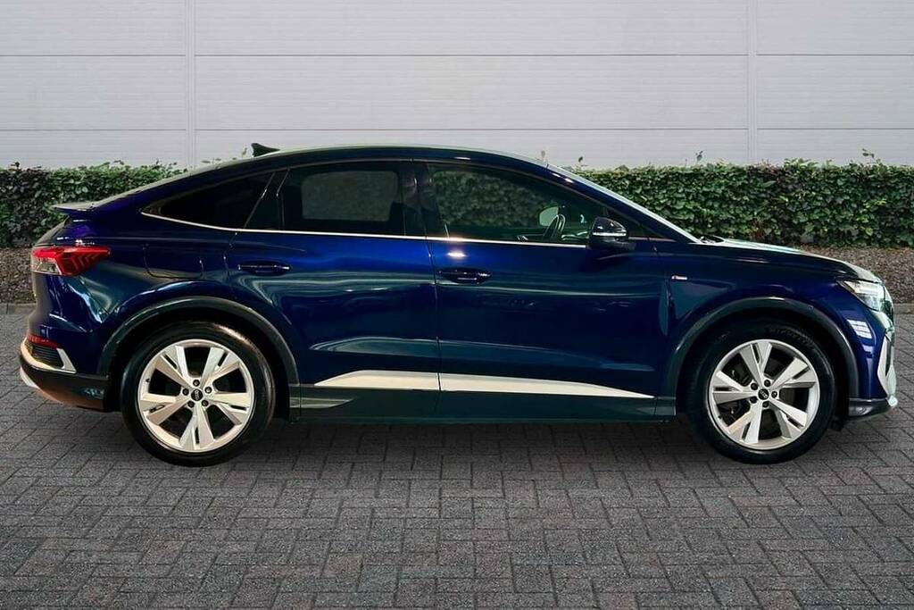 Audi Q4 E Tron 150Kw 40 82Kwh S Line NJ23HHG Blue #4