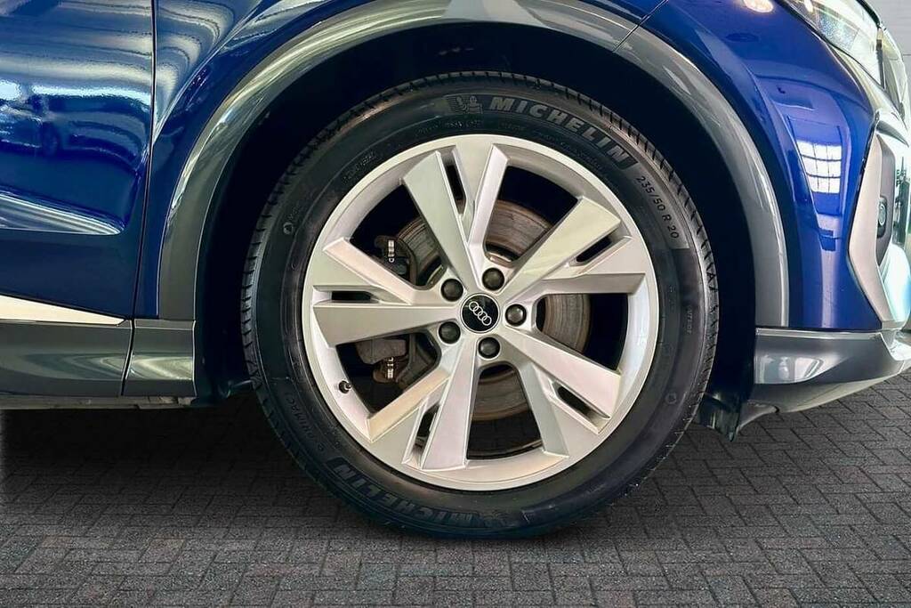 Audi Q4 E Tron 150Kw 40 82Kwh S Line NJ23HHG Blue #5