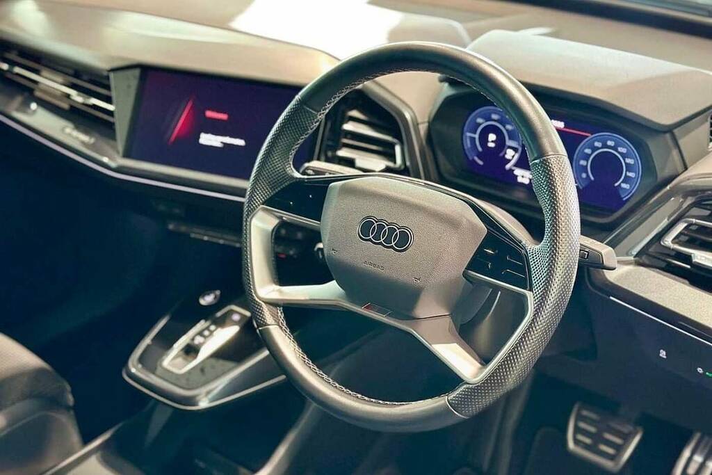 Audi Q4 E Tron 150Kw 40 82Kwh S Line NJ23HHG Blue #6
