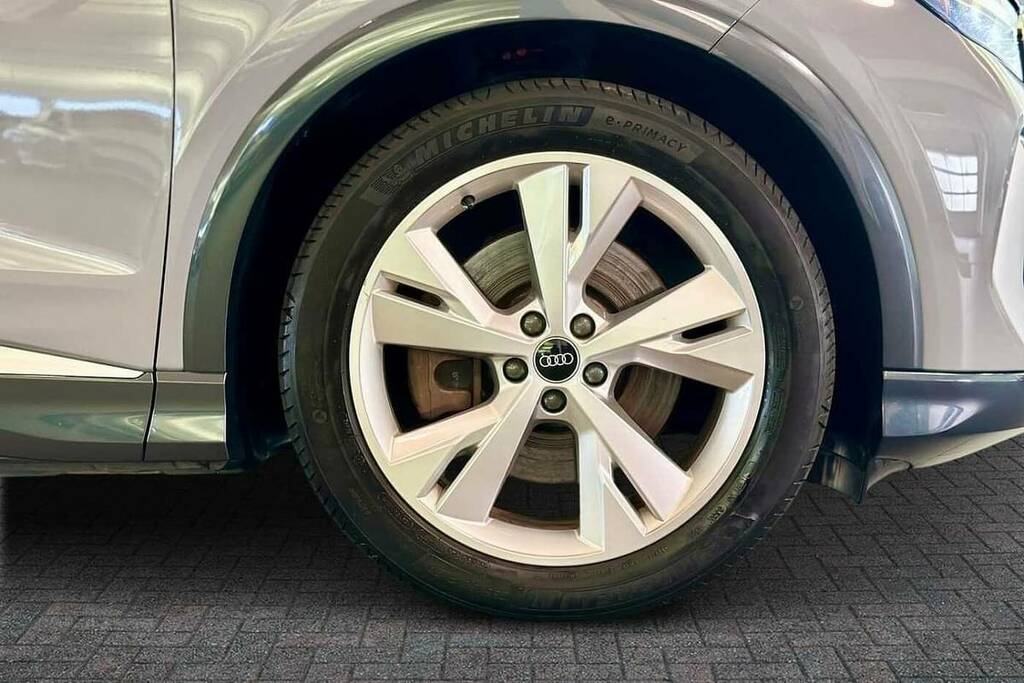 Audi Q4 E Tron 150Kw 40 82Kwh S Line LS23GYJ Grey #5