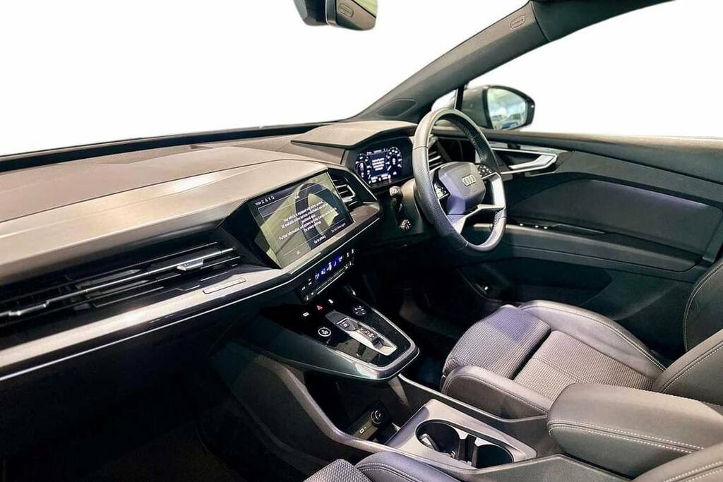 Audi Q4 E Tron 150Kw 40 82Kwh S Line LS23GYJ Grey #2