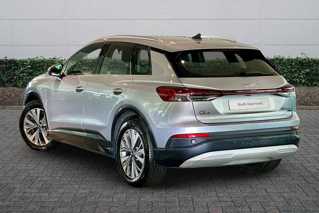 Audi Q4 E Tron 220Kw 50 Quattro 82Kwh Sport YM72TKJ Silver #3
