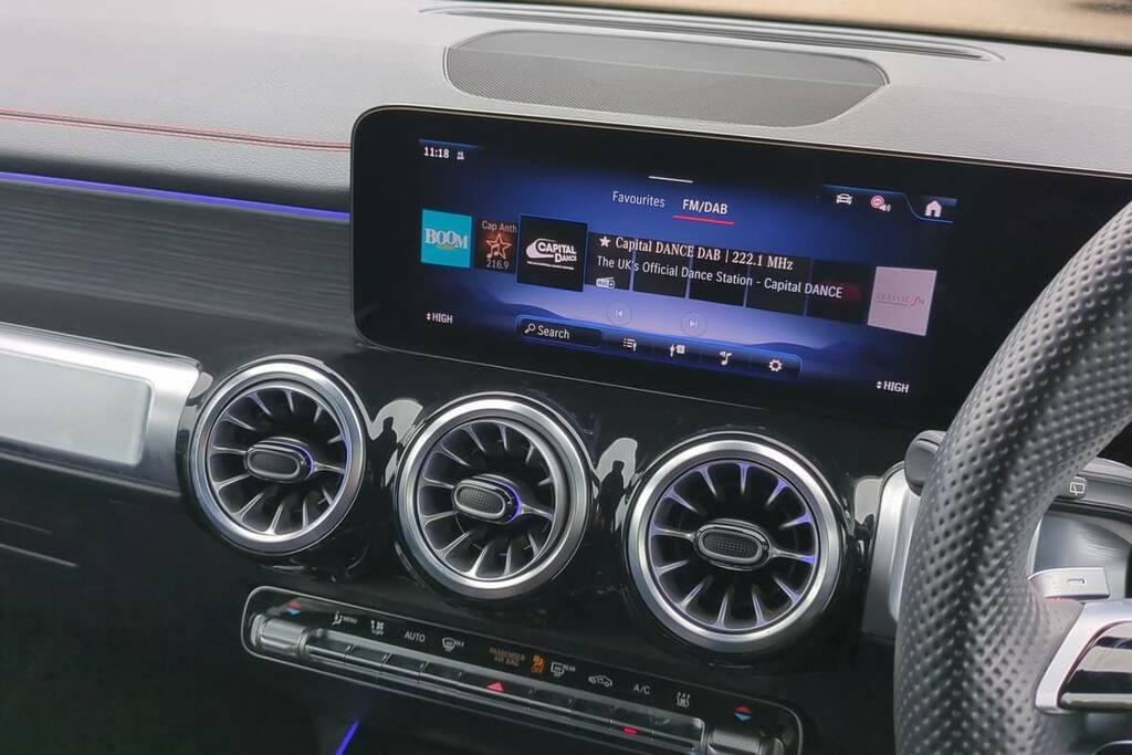 Mercedes-Benz EQB 250 140Kw Amg Line Premium 70.5Kwh Grey #3