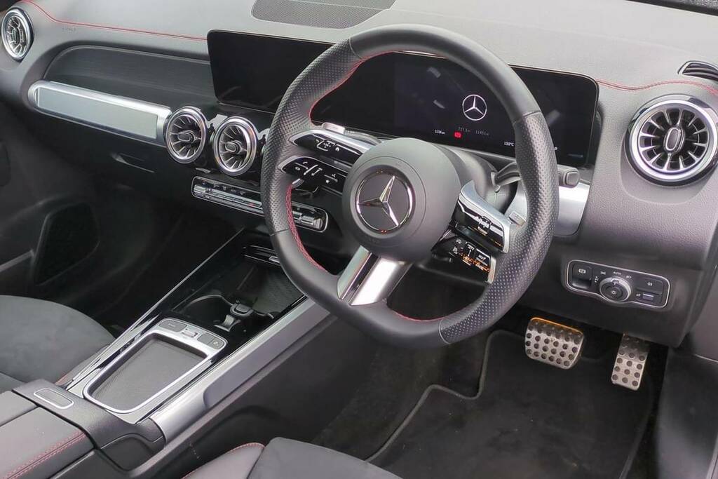 Mercedes-Benz EQB 250 140Kw Amg Line Premium 70.5Kwh Grey #4