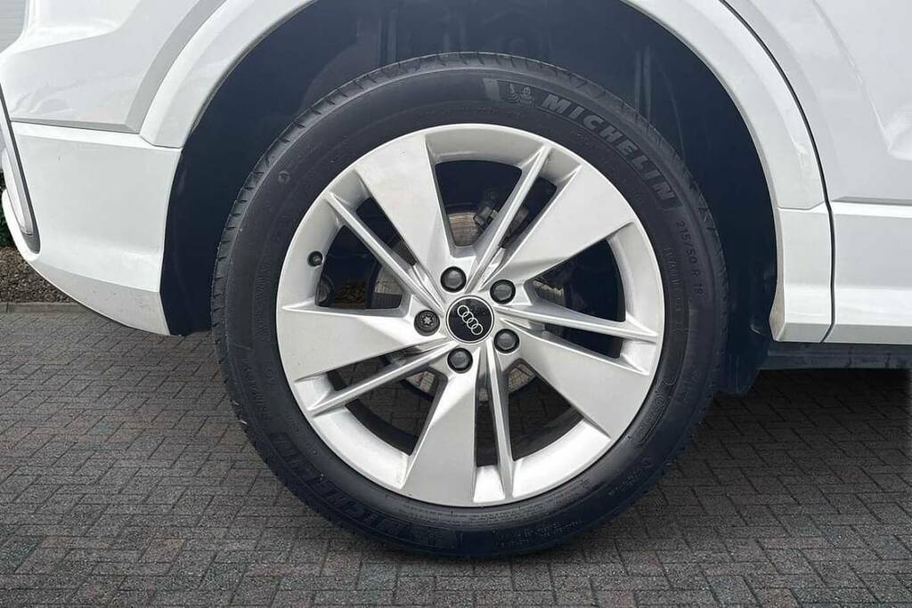 Audi Q2 35 Tfsi S Line S Tronic GF24UGR White #5