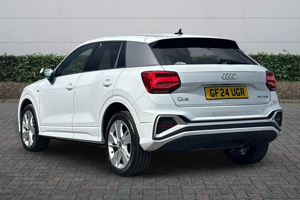 Audi Q2 35 Tfsi S Line S Tronic GF24UGR White #3