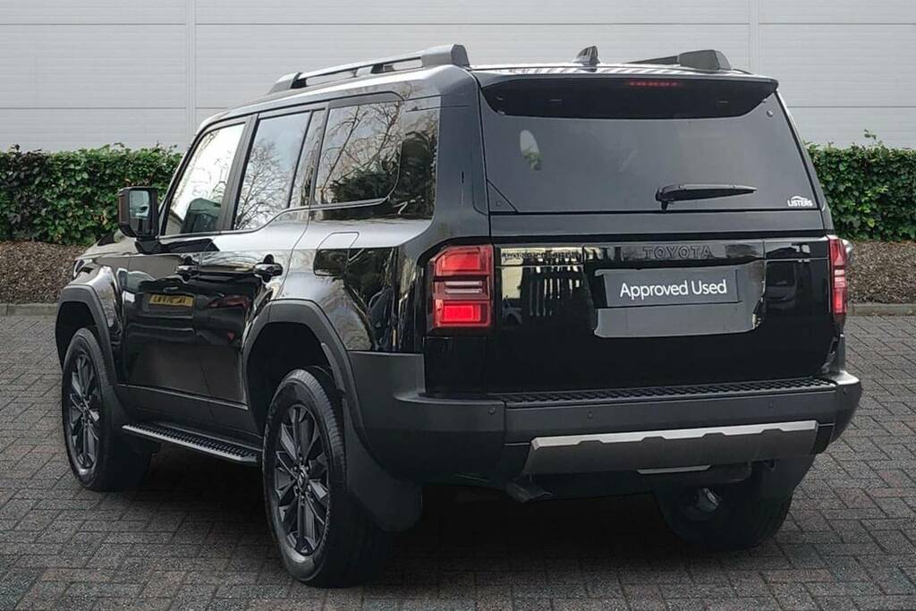 Toyota Land Cruiser 2.8 D-4d 48V 205 Invincible Pan Rf5 St VK75MWV Black #2