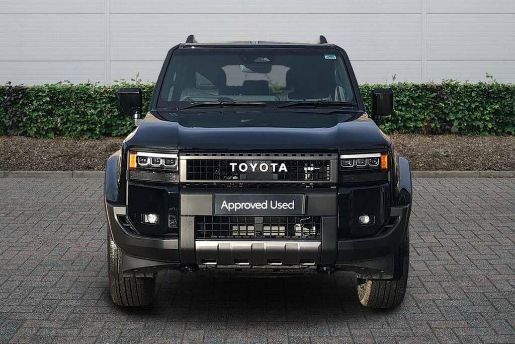Toyota Land Cruiser 2.8 D-4d 48V 205 Invincible Pan Rf5 St VK75MWV Black #3