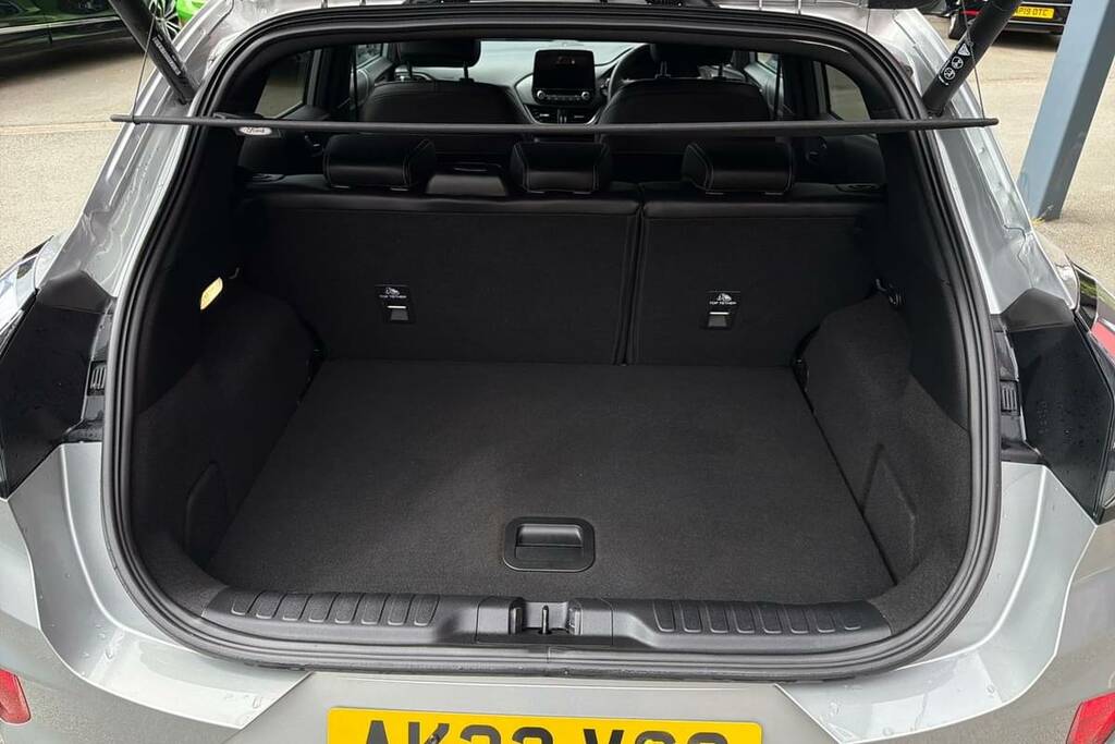 Ford Puma 1.0 Ecoboost Hybr Mhev 155 St-line Vignale Dct AK22VSO Silver #2