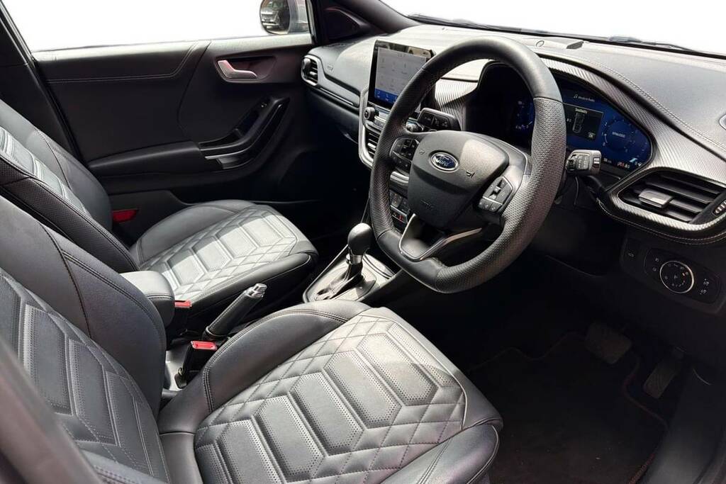 Ford Puma 1.0 Ecoboost Hybr Mhev 155 St-line Vignale Dct AK22VSO Silver #4