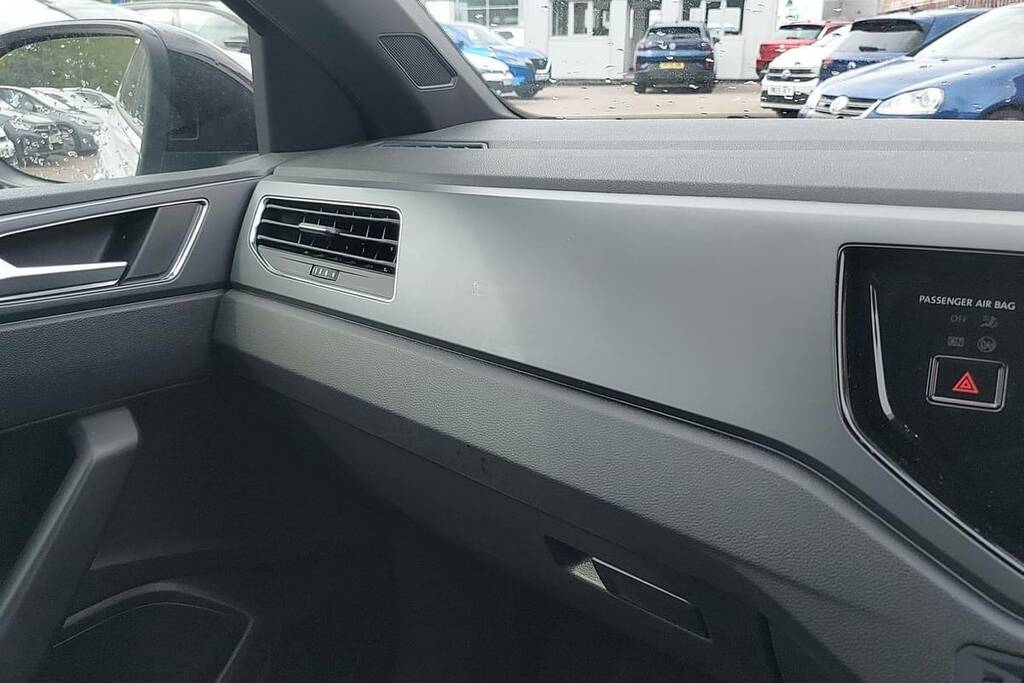 Volkswagen Taigo 1.0 Tsi 115 Black Edition Dsg VN74SVG Silver #5