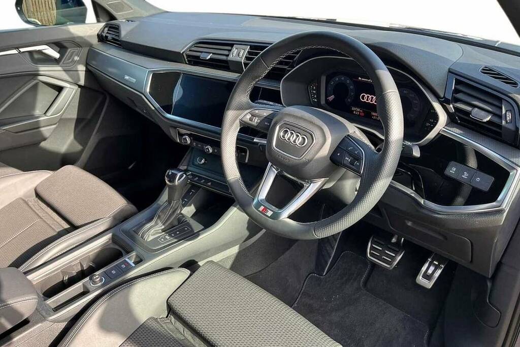 Audi Q3 35 Tfsi S Line S Tronic VA23FXD Blue #6
