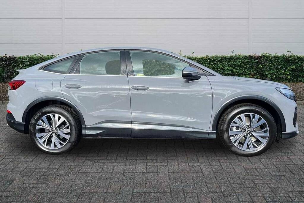Audi Q4 E Tron 150Kw 40 63Kwh Sport Leather Grey #4