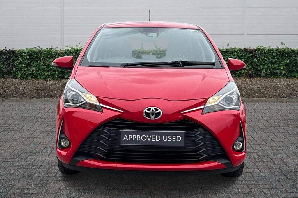 Toyota Yaris 1.5 Vvt-i Icon FY20KZZ Red #2