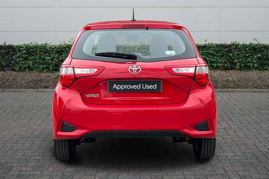 Toyota Yaris 1.5 Vvt-i Icon FY20KZZ Red #6