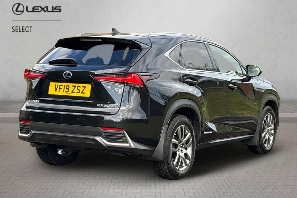 Lexus NX 300H 2.5 Cvt Premium Pack VF19ZSZ Black #2