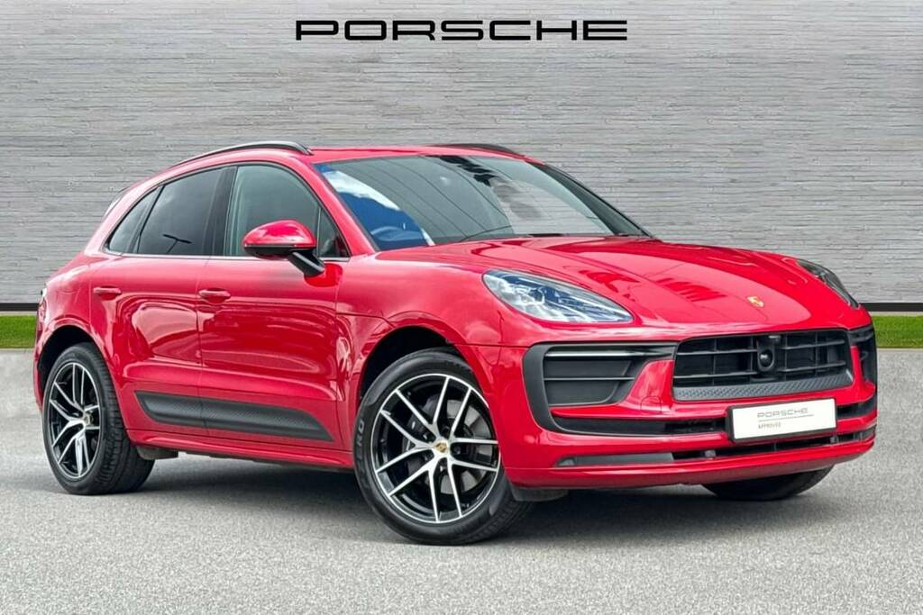 Porsche Macan 5dr Pdk Red