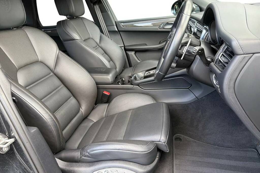Porsche Macan Gts Pdk YV23XCU Grey #5
