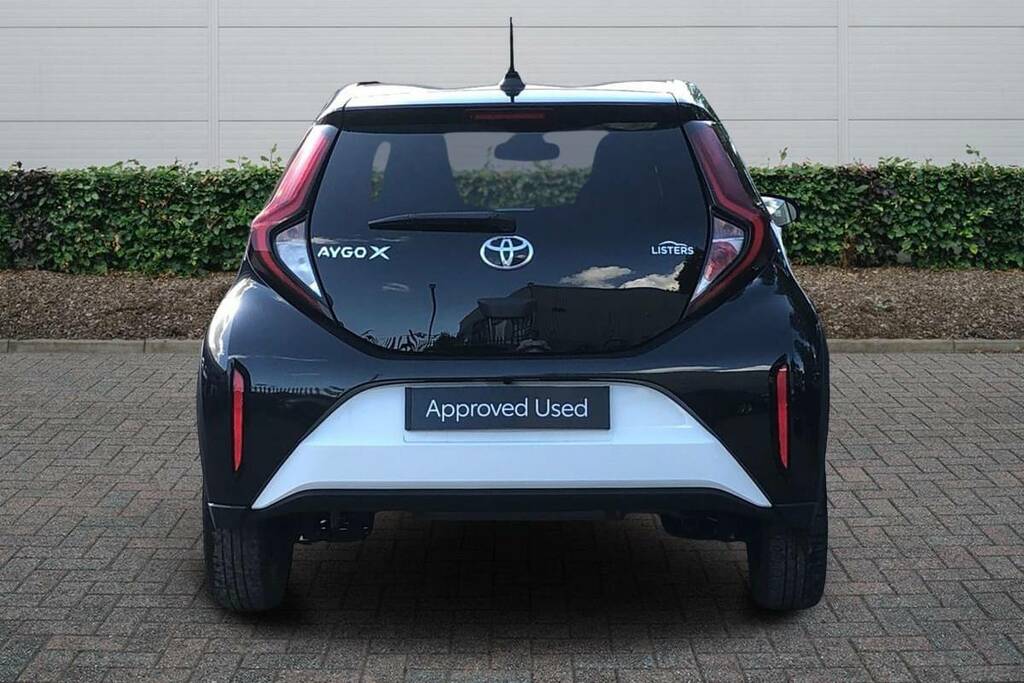 Toyota Aygo X 1.0 Vvt-i Edge VN23OGZ White #5