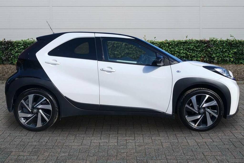 Toyota Aygo X 1.0 Vvt-i Edge VN23OGZ White #4
