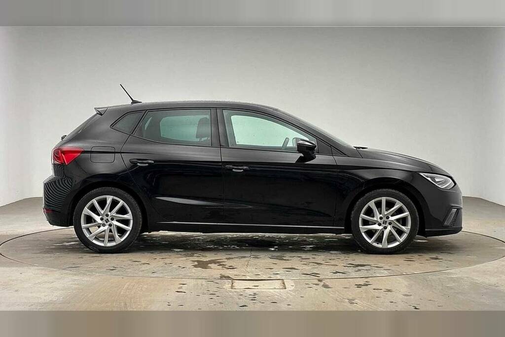 Seat Ibiza 1.0 Tsi 110 Fr Dsg YT22CMZ Black #4