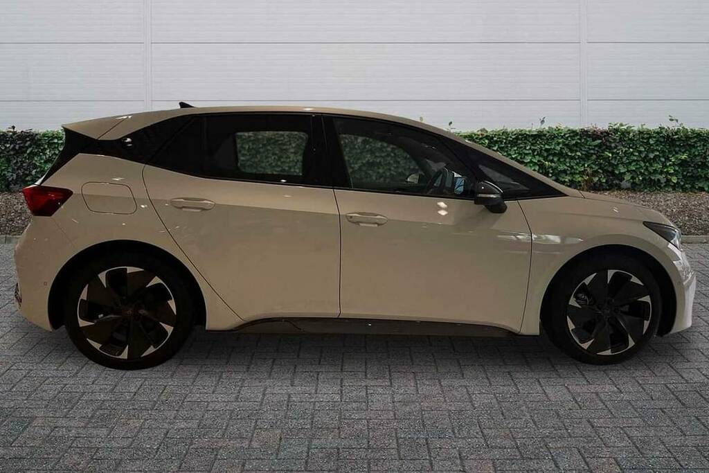 Cupra Born 170Kw E-boost V2 59Kwh Black #4