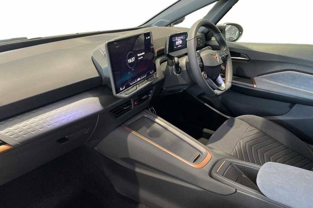Cupra Born 170Kw E-boost V2 59Kwh Black #2