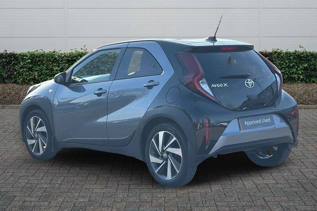 Toyota Aygo X 1.0 Vvt-i Edge WV75RTX #2