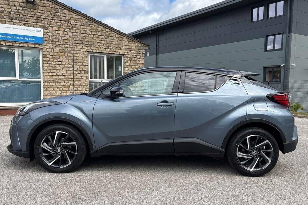 Toyota C-Hr 1.8 Hybrid Dynamic Cvt FN20KLZ Grey #4