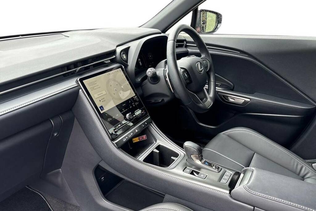 Lexus LBX 1.5 Takumi E-cvt GX25YWJ #5