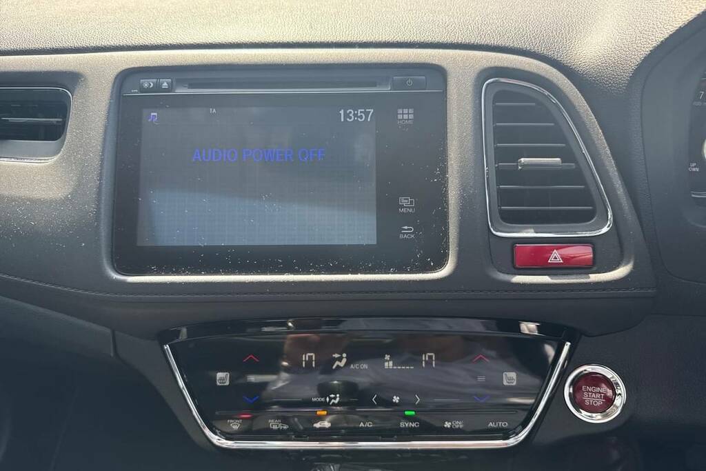 Honda Hr-V 1.5 I-vtec Ex KV16NCN White #3