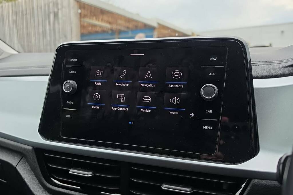 Volkswagen T-Roc 1.5 Tsi Life Dsg BA72HRC Red #3