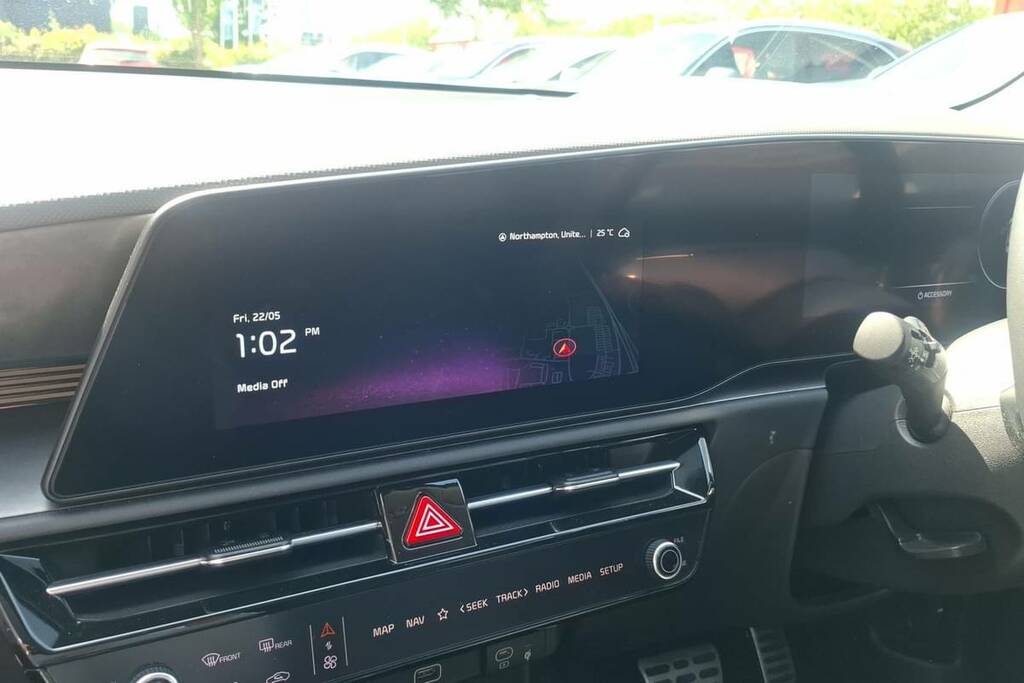 Kia Niro 1.6 Gdi Hybrid 4 Dct  Red #3