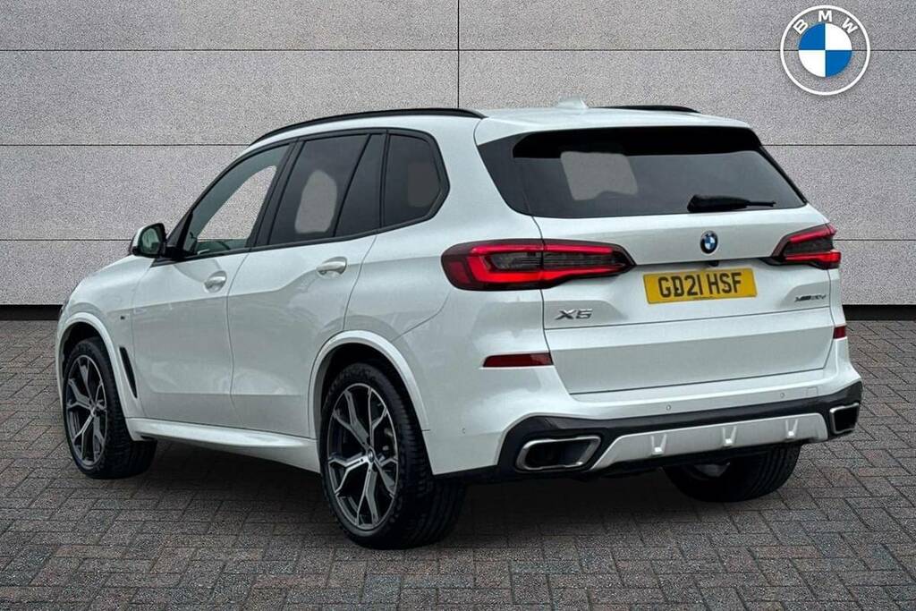 BMW X5 Xdrive30d Mht M Sport White #2