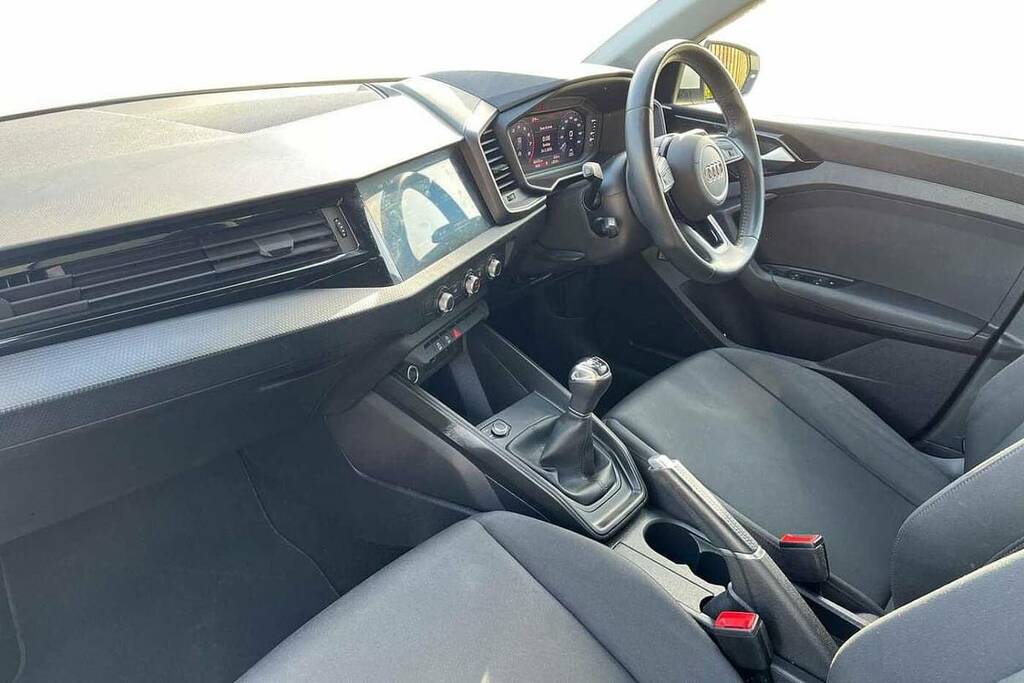 Audi A1 25 Tfsi Technik BT20UAV White #2