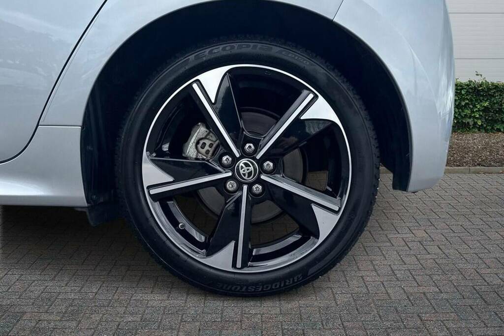 Toyota Yaris 1.5 Hybrid 130 Premiere Edition Cvt BA24YHZ Silver #6