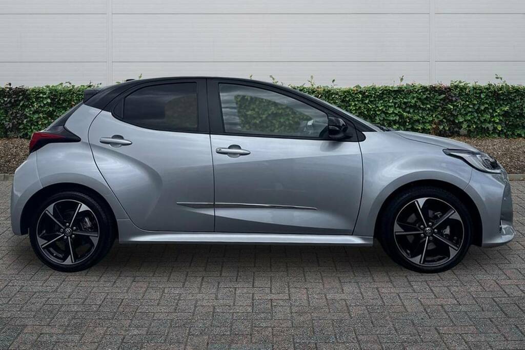 Toyota Yaris 1.5 Hybrid 130 Premiere Edition Cvt BA24YHZ Silver #5